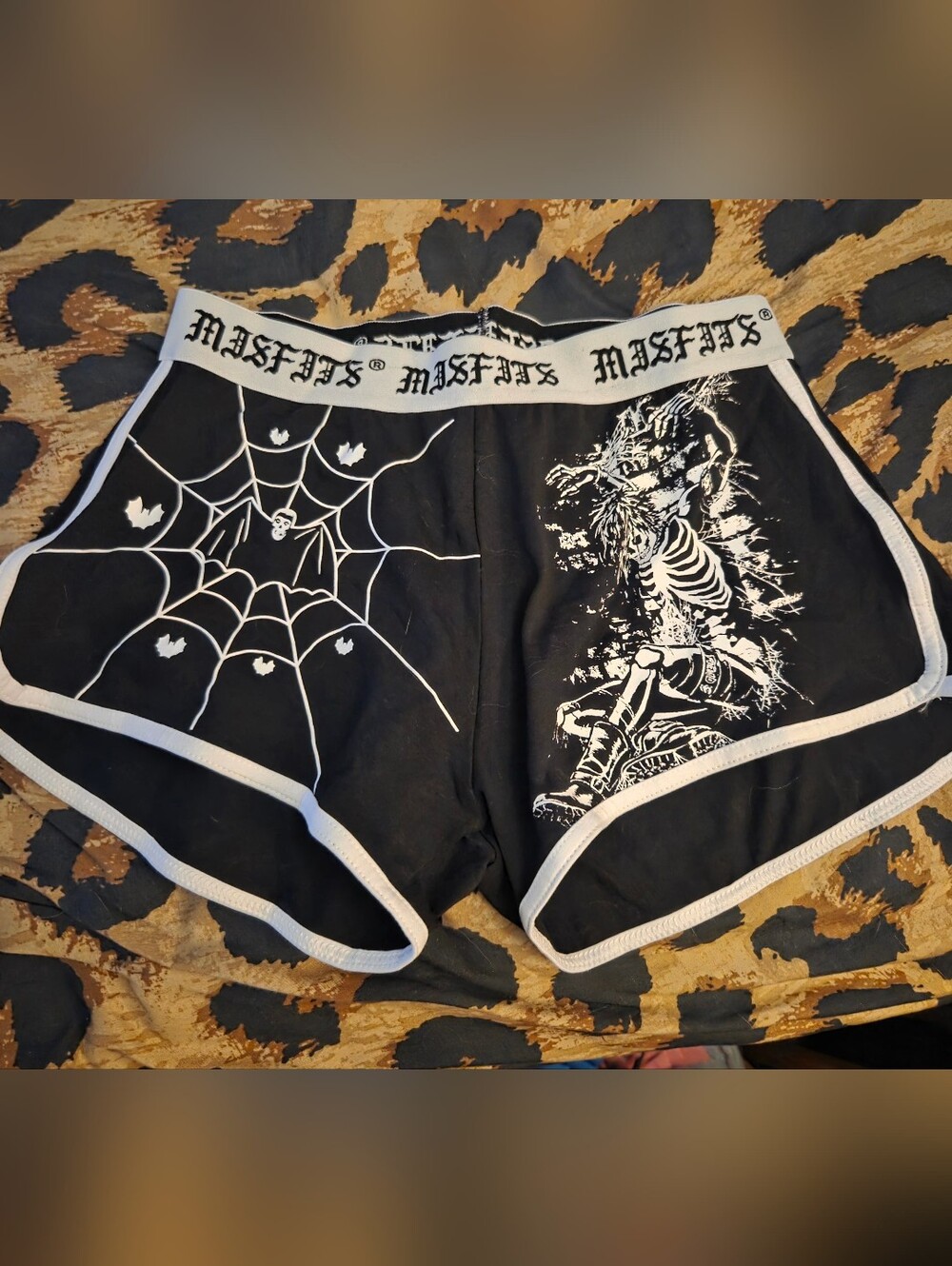 Hot Topic Black & White Misfits Spiderweb Skeleton Athletic Shorts